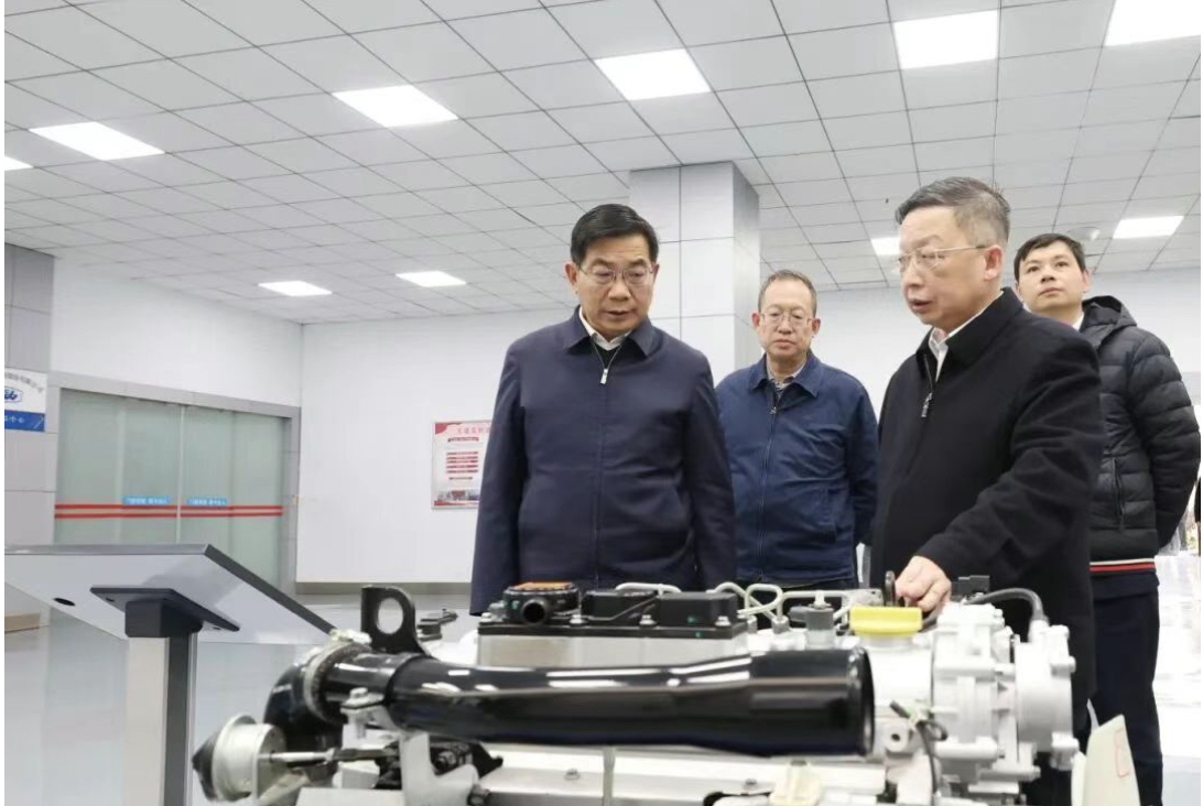 杨承新在经开区、盘龙区调研时强调：强化产业支持 激活文旅活力 为高质量发展注入强劲动能